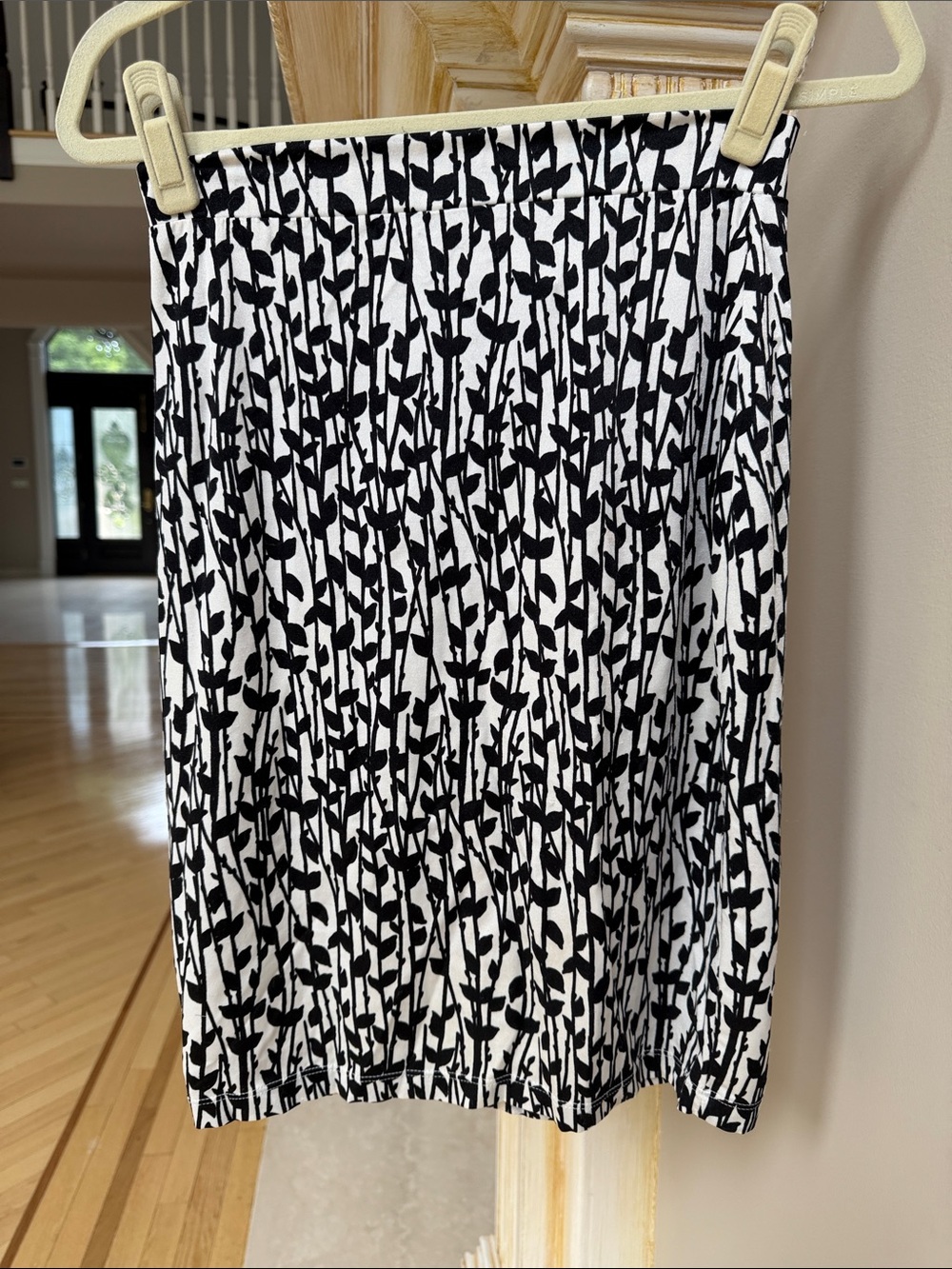 Moda International skirt